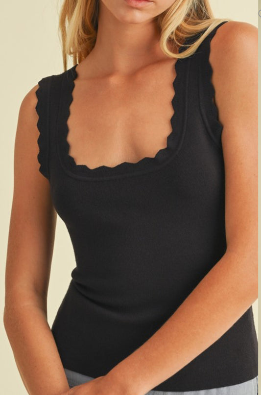 Scallop Sleeveless Sweater Top