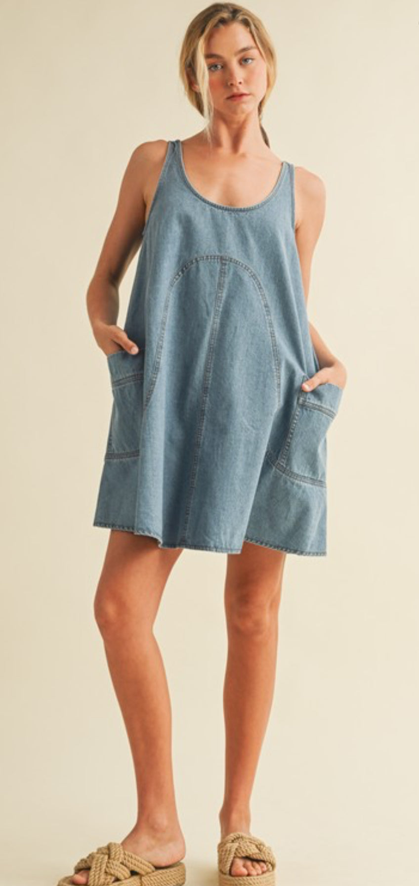 Side Pocket Sleeveless Dress